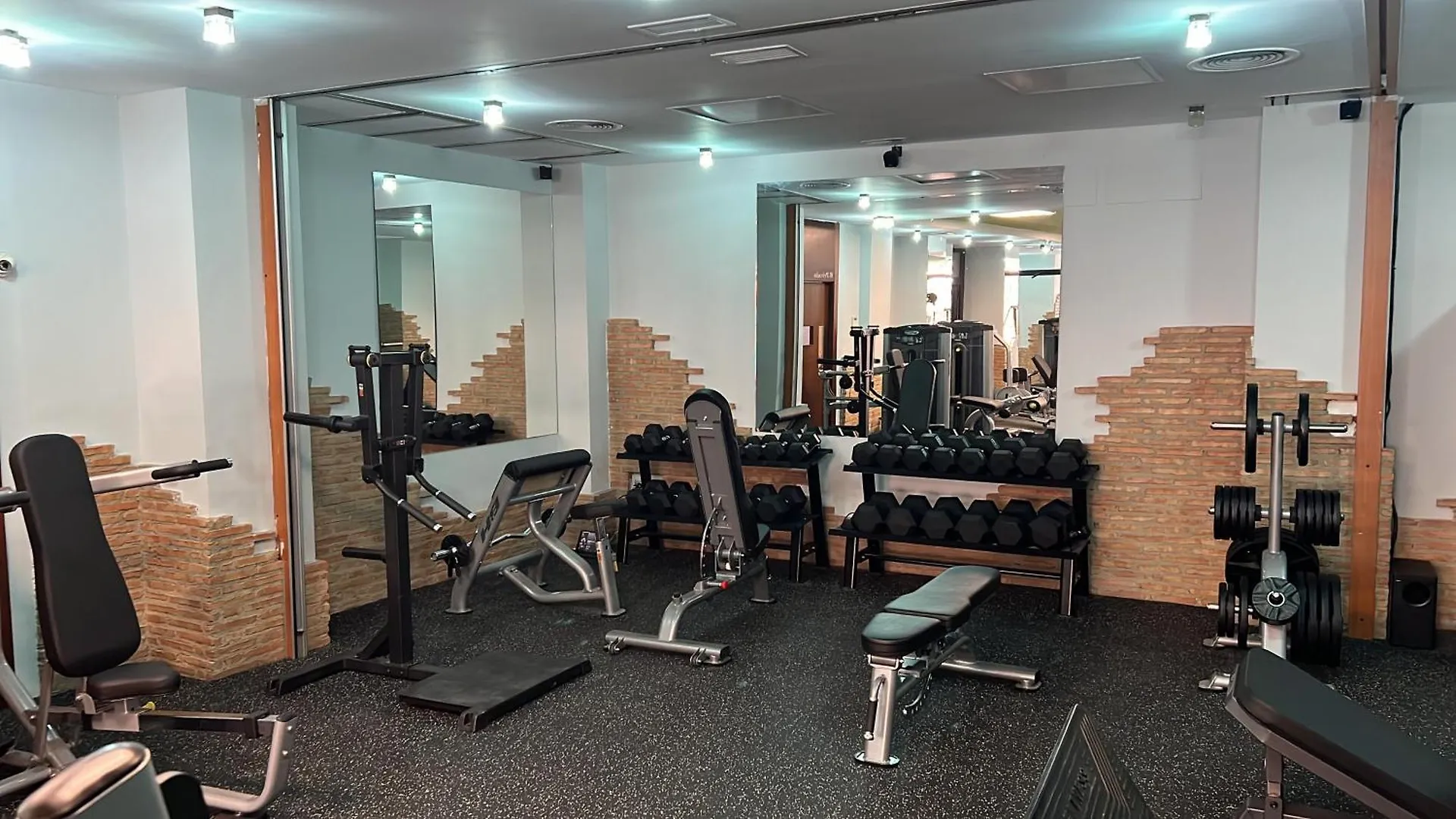 Hotel Alojamientos Cervantes Linares
